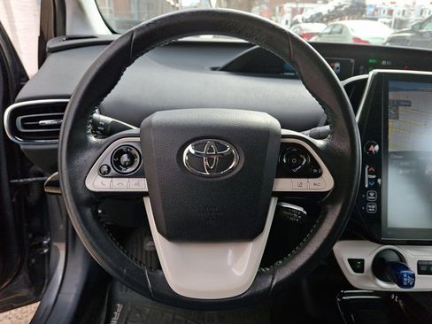 Used 2017 Toyota Prius Prime Premium image 20