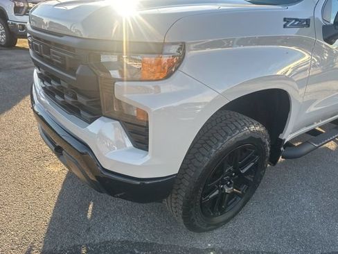 New 2026 Chevrolet Silverado 1500 Custom Trail Boss w/ Turbomax Blackout Package AWD/4WD image 9