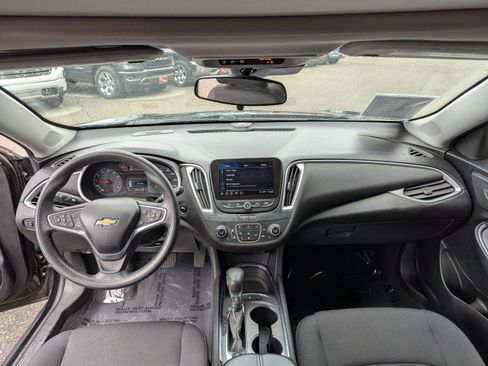 Used 2023 Chevrolet Malibu LT FWD image 21
