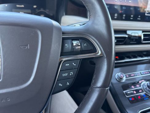 Used 2021 Lincoln Nautilus Reserve image 18