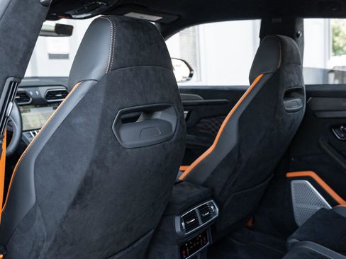 Used 2023 Lamborghini Urus Performante image 55