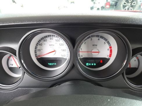 Used 2010 Dodge Challenger R/T image 41