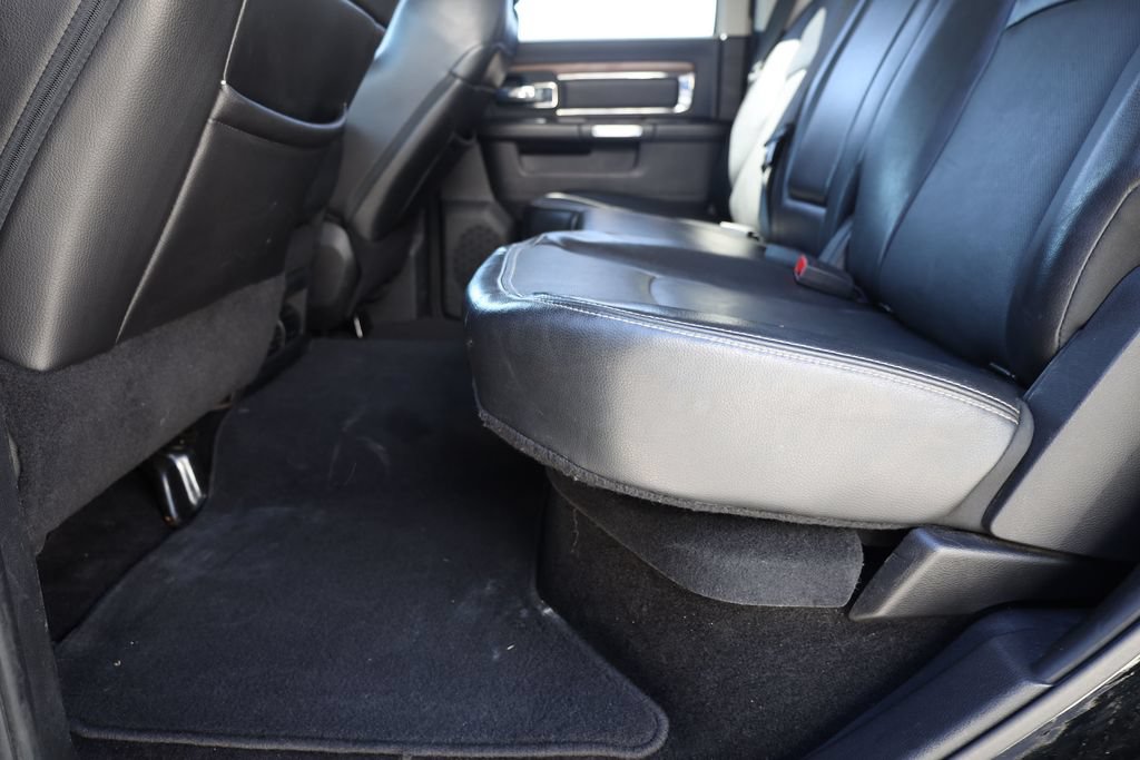 Used 2013 RAM 1500 Laramie w/ Convenience Group AWD/4WD image 18