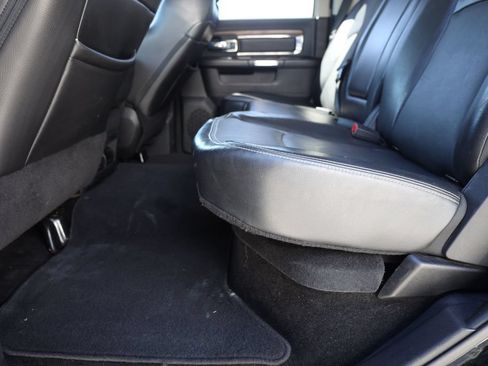 Used 2013 RAM 1500 Laramie w/ Convenience Group AWD/4WD image 18