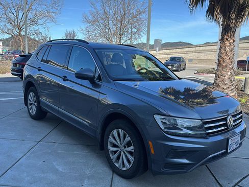 Used 2018 Volkswagen Tiguan SE image 4