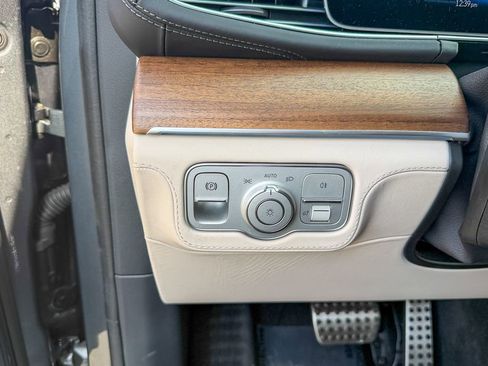 Used 2025 Mercedes-Benz GLE 63 AMG S image 27