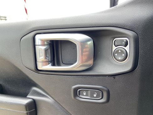 Used 2024 Jeep Wrangler Unlimited Sport AWD/4WD image 46