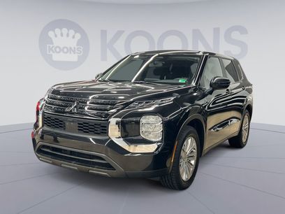 Used 2024 Mitsubishi Outlander ES
