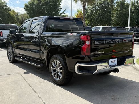 Used 2022 Chevrolet Silverado 1500 LT AWD/4WD image 7