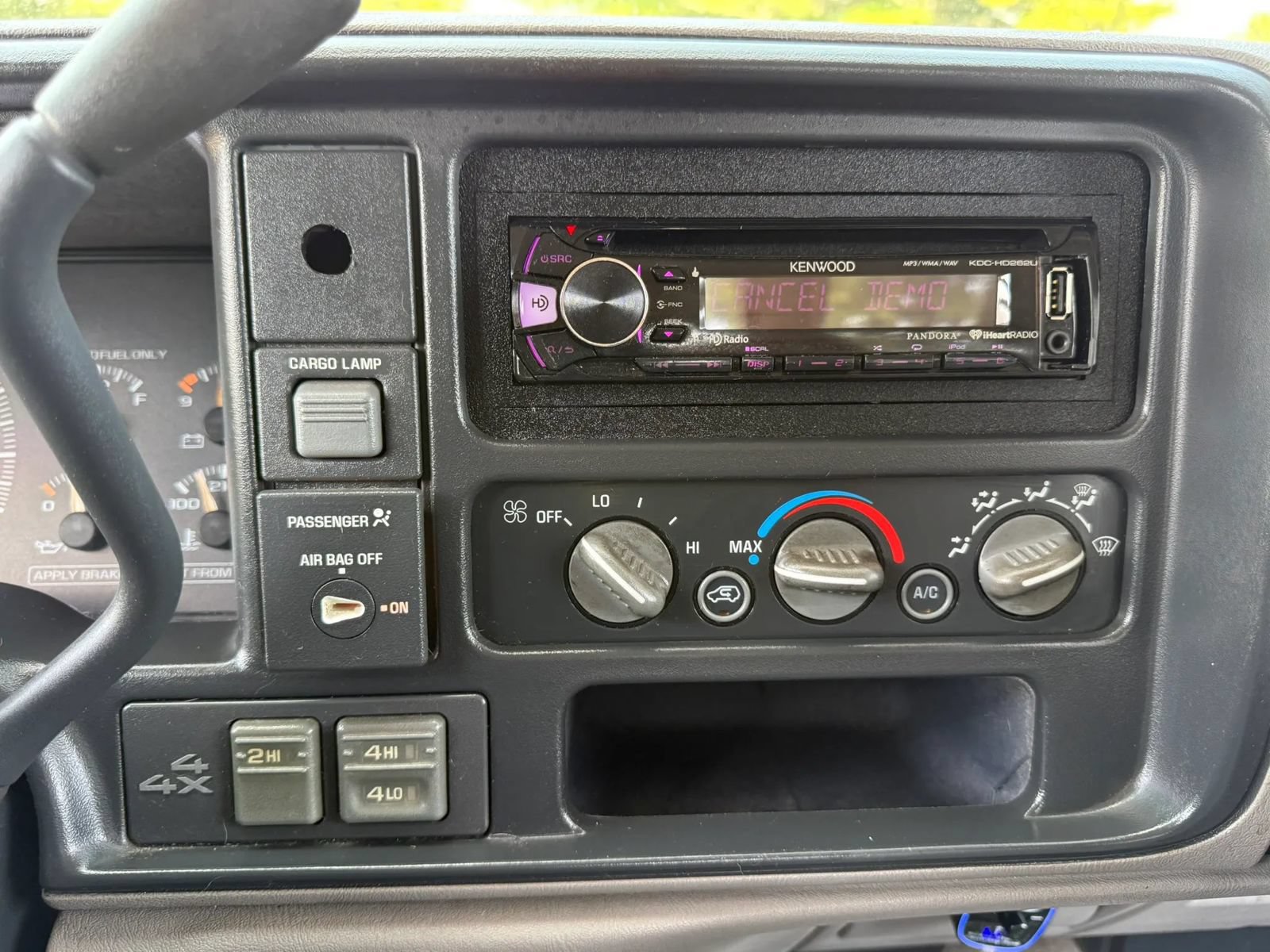 Used 1998 Chevrolet Silverado 1500 4x4 Extended Cab w/ Preferred Equipment Group 2 image 21