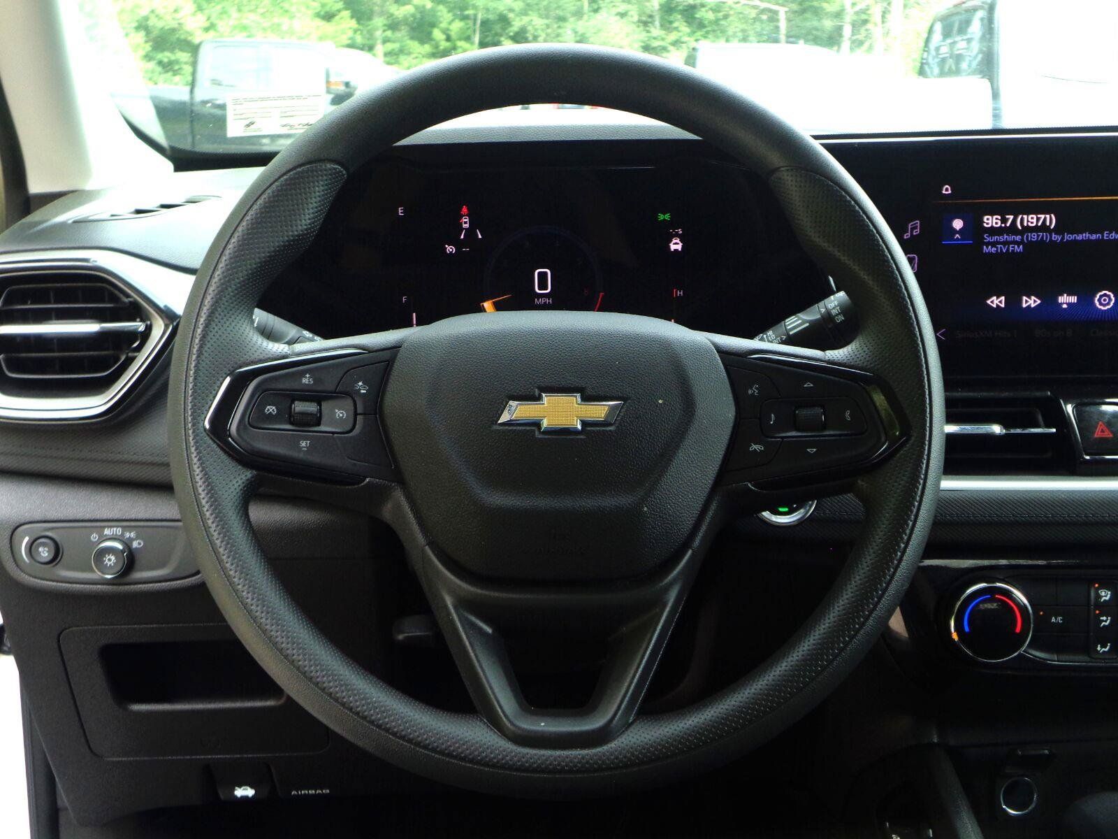 Used 2026 Chevrolet TrailBlazer LT AWD/4WD image 11