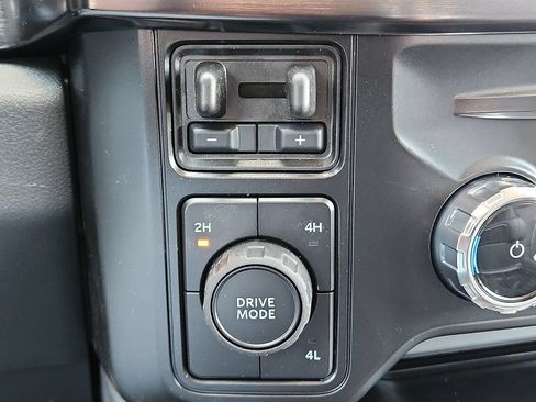 New 2026 Ford F250 Lariat w/ Black Appearance Package AWD/4WD image 16
