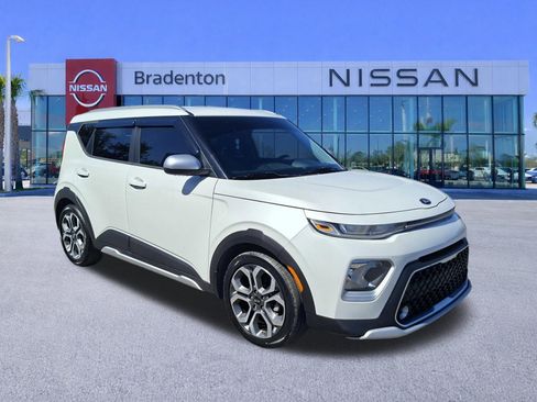Used 2020 Kia Soul X-Line FWD image 3