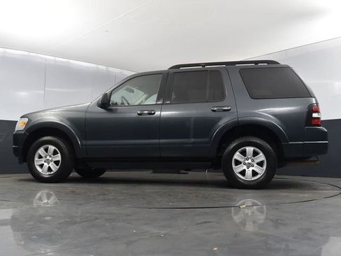 Used 2010 Ford Explorer XLT AWD/4WD image 25