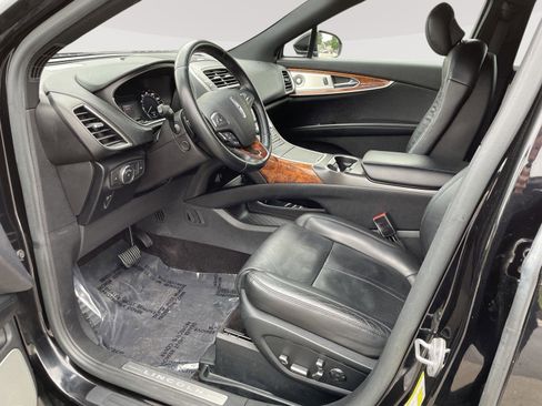 Used 2016 Lincoln MKX Reserve w/ Luxury Package AWD/4WD image 11