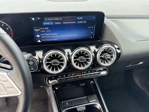 Used 2025 Mercedes-Benz GLA 250 image 20