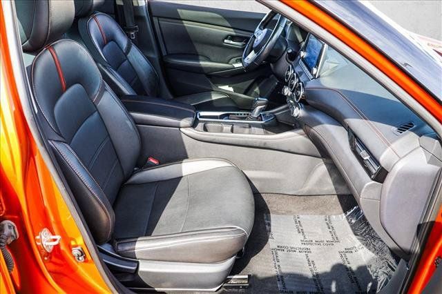 Used 2022 Nissan Sentra SR w/ SR Premium Package FWD image 26