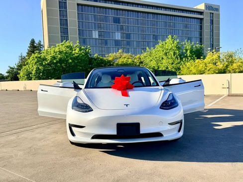 Used 2023 Tesla Model 3 Standard Range RWD image 60
