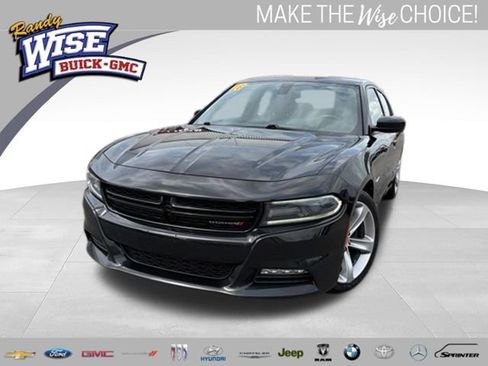 Used 2016 Dodge Charger R/T RWD image 1