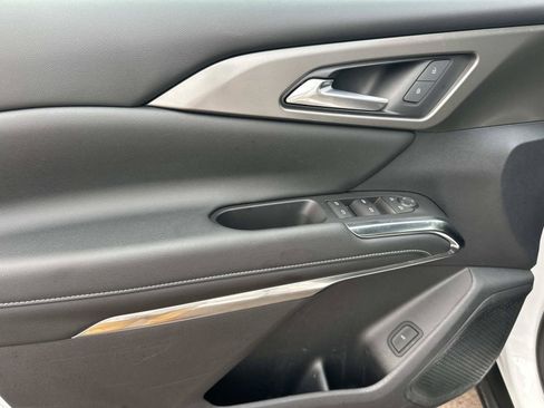 Certified 2024 Chevrolet Traverse LT FWD image 15