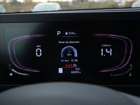 Used 2024 Kia Sportage LX image 12