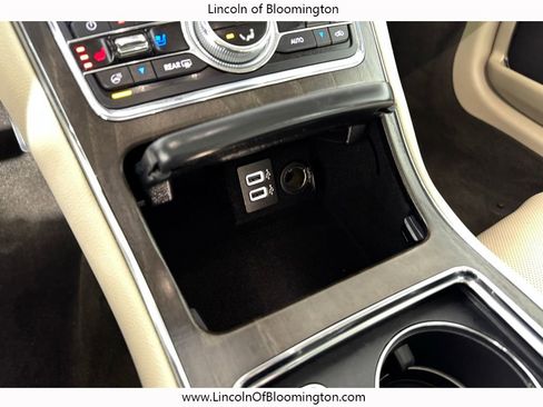 Used 2020 Lincoln Continental Reserve image 33