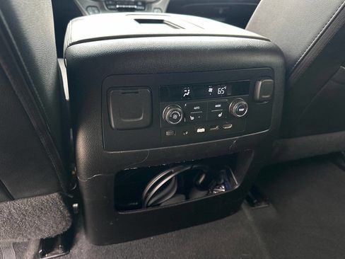 Used 2020 Chevrolet Tahoe LT image 19