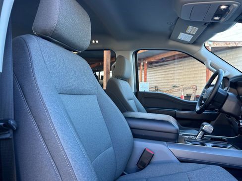 Used 2025 Ford F150 Lightning XLT AWD/4WD image 19