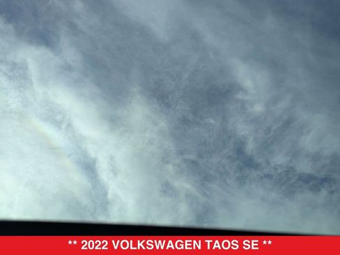 Used 2022 Volkswagen Taos SE image 30