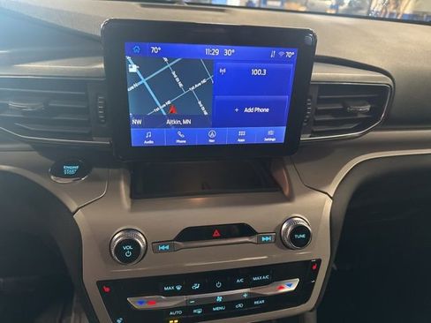 Used 2024 Ford Explorer XLT w/ Equipment Group 202A image 18