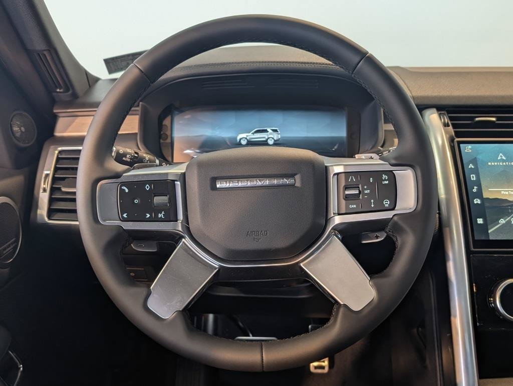 New 2026 Land Rover Discovery Limited Edition AWD/4WD image 15