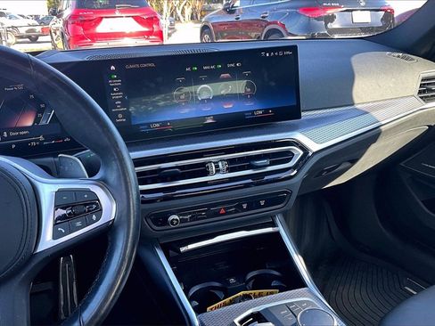 Used 2023 BMW M340i xDrive image 9