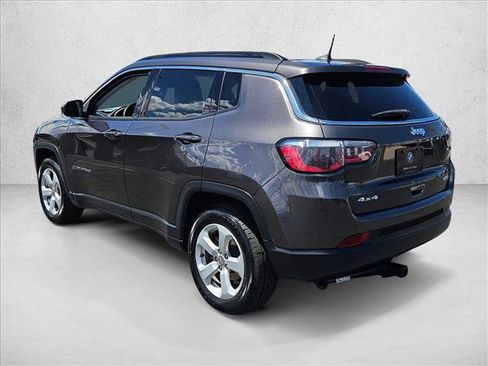 Used 2021 Jeep Compass Latitude w/ Driver Assistance Group AWD/4WD image 8