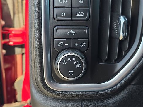 Used 2019 Chevrolet Silverado 1500 LT w/ All-Star Edition image 38