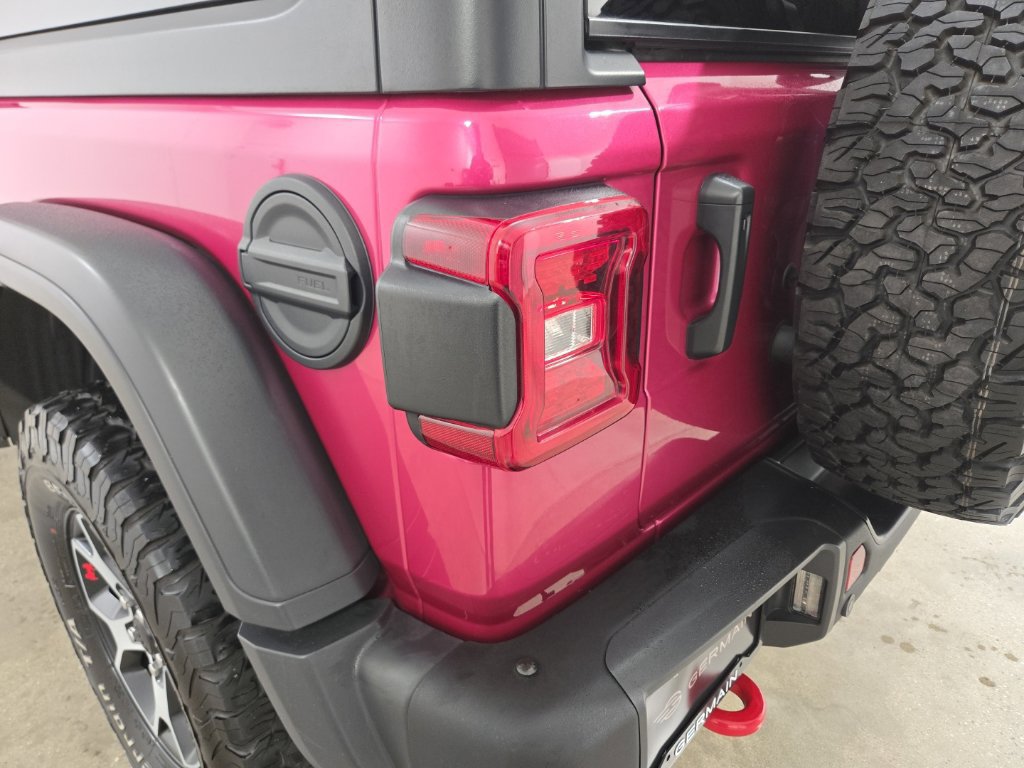 Used 2022 Jeep Wrangler Rubicon w/ Steel Bumper Group AWD/4WD image 11
