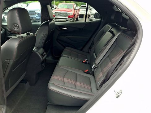 Used 2023 Chevrolet Equinox RS AWD/4WD image 10