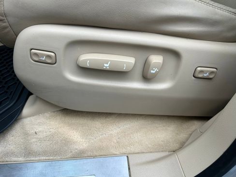 Used 2010 Lexus LX 570 4WD image 13