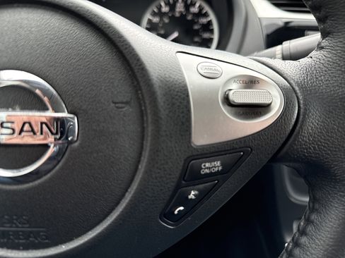 Used 2019 Nissan Sentra SV FWD image 19