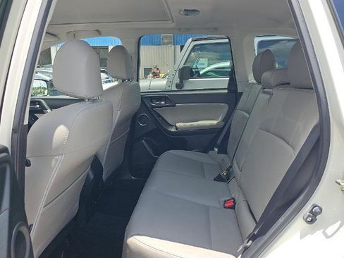 Used 2017 Subaru Forester 2.5i Limited AWD/4WD image 12