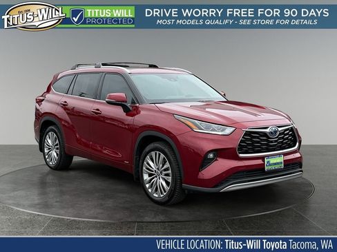 Used 2022 Toyota Highlander Platinum AWD/4WD image 1