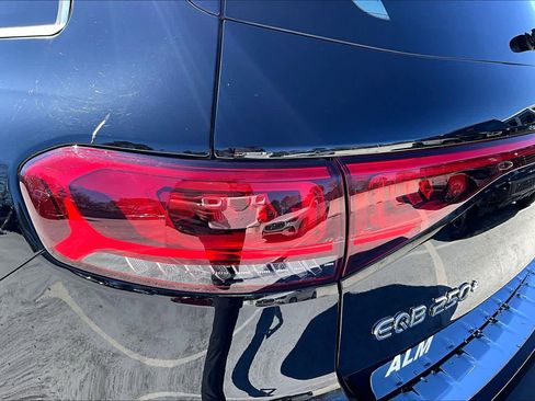 Used 2023 Mercedes-Benz EQB 250+ image 26