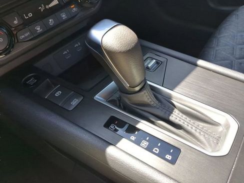 New 2026 Nissan Kicks SV w/ Cold Weather Package FWD image 19