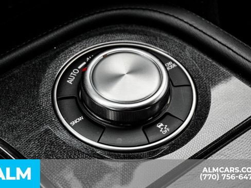 Used 2024 Nissan Armada SL w/ Midnight Edition Package image 47