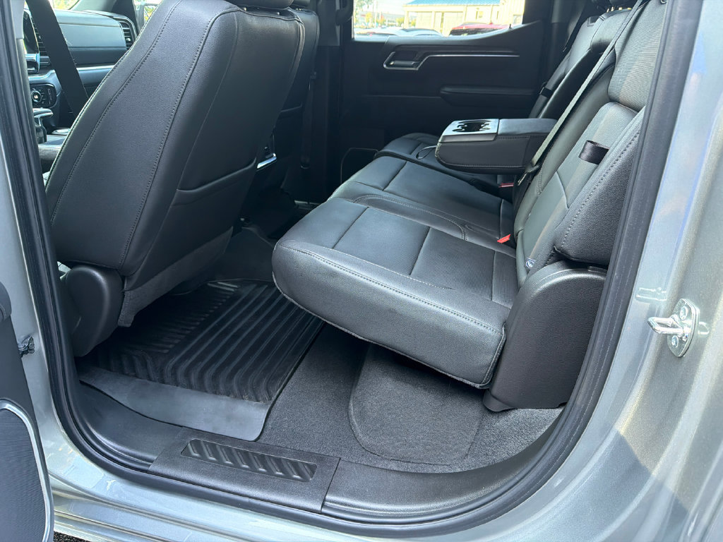 Used 2025 Chevrolet Silverado 1500 LTZ RWD image 20
