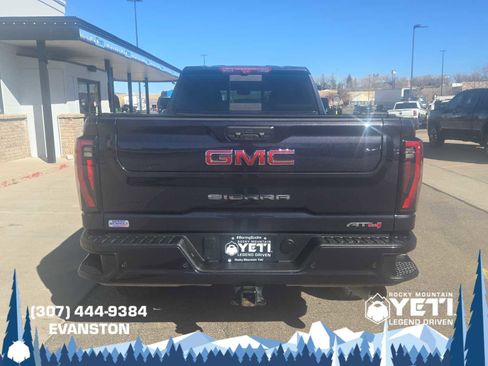Used 2024 GMC Sierra 2500 AT4 w/ AT4 Premium Plus Package AWD/4WD image 4