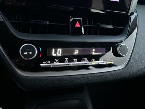 Used 2024 Toyota Corolla LE FWD image 24