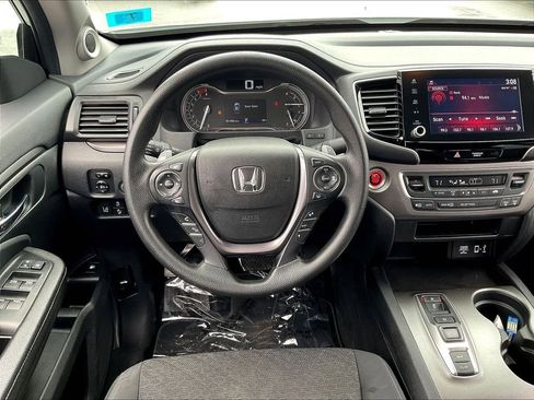 Used 2022 Honda Ridgeline Sport image 16