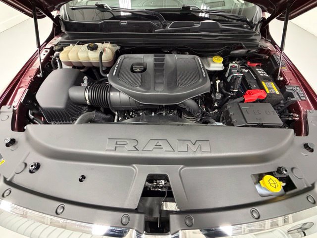 Used 2025 RAM 1500 Limited AWD/4WD image 26