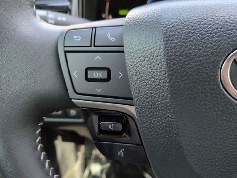 Used 2026 Toyota Camry SE FWD image 22