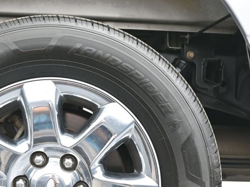 Used 2013 Ford F150 XLT w/ XLT Chrome Pkg RWD image 39